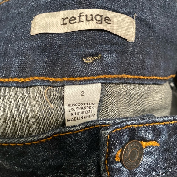 Refuge jeans - 3 pairs for $35 - Picture 3 of 3